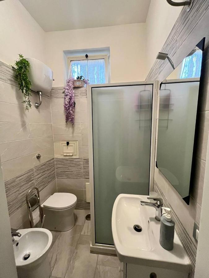 Vomero House With Free Parking 410 Cm Napoli Bagian luar foto